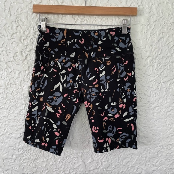 Sweaty Betty Power 9” Biker Shorts Small - Picture 2 of 7